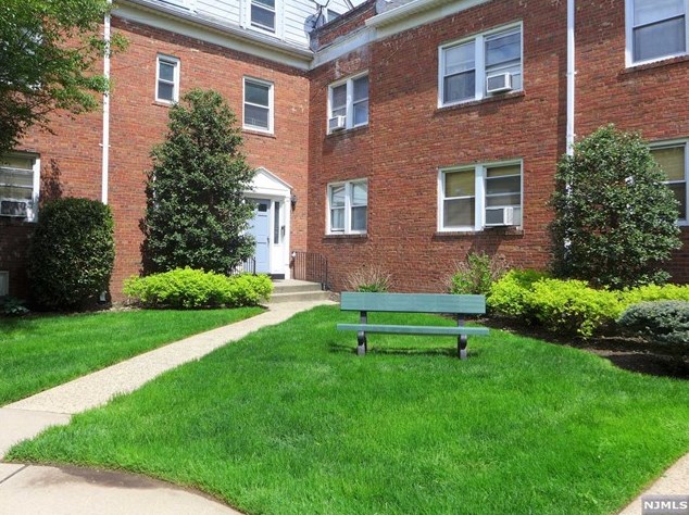 735 Elm Ave #3d, Teaneck, NJ 07666