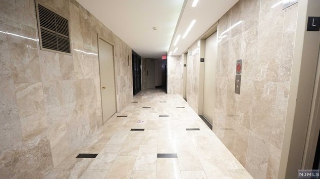 2101 Harmon Cove Tower, Secaucus NJ  07094-1723 exterior