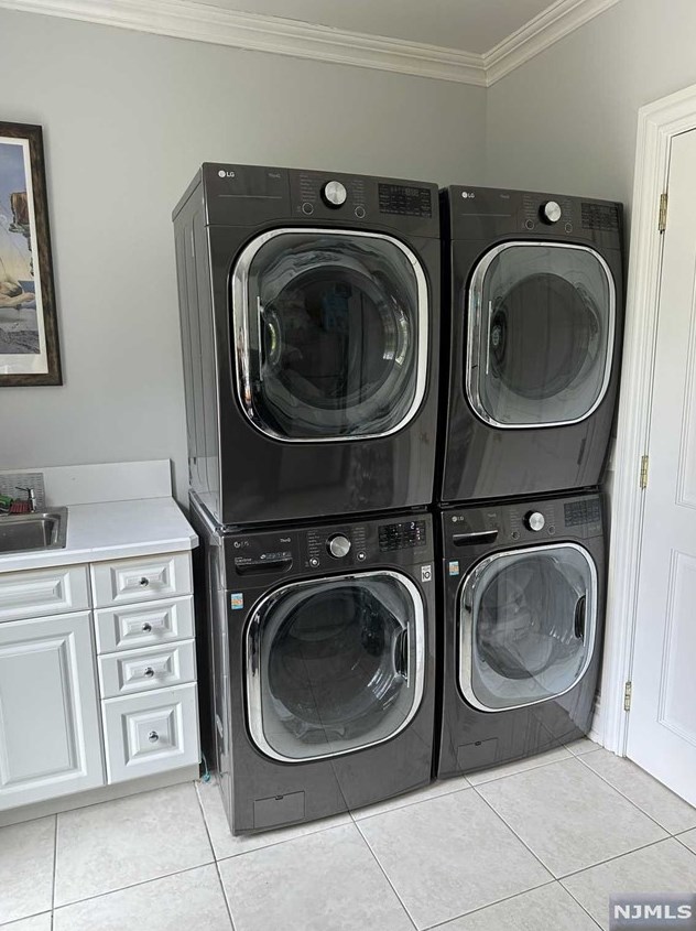 101 Essex Dr, Tenafly NJ  07670-2331 exterior