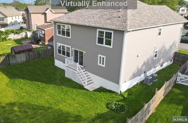 11 Macarthur Dr, Saddle Brook NJ  07663-4705 exterior