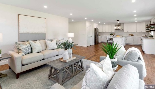 11 Macarthur Dr, Saddle Brook NJ  07663-4705 exterior