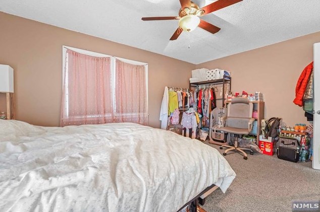 1010 Ponsi St, West Fort Lee NJ 07024-2524 exterior