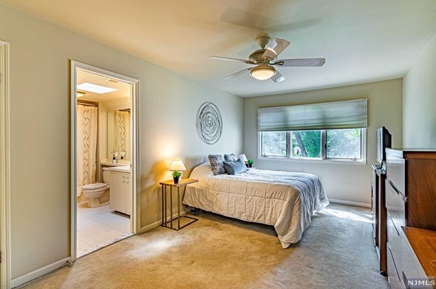 68 Easedale Rd, Wayne NJ  07470-2486 exterior