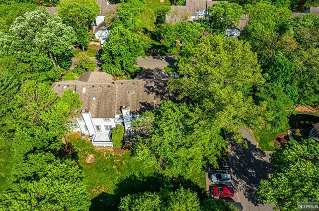 68 Easedale Rd, Wayne NJ  07470-2486 exterior