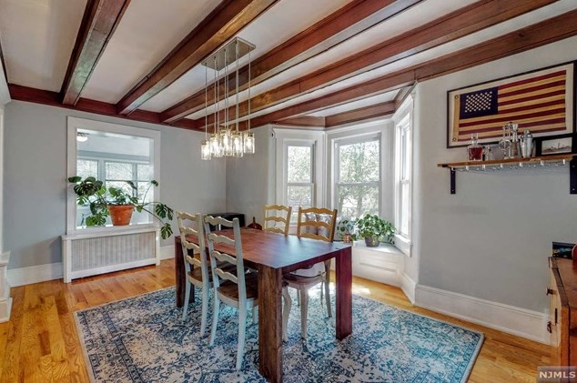71 Parkview Dr, Hillsdale NJ  07642-1402 exterior