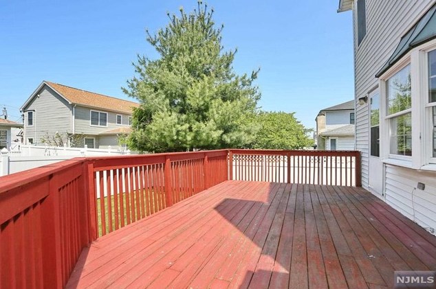 173 Orchard St, Elmwood Park NJ  07407-2213 exterior