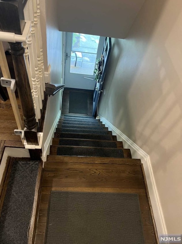 92 Clark Ct, Rutherford NJ  07070-1302 exterior