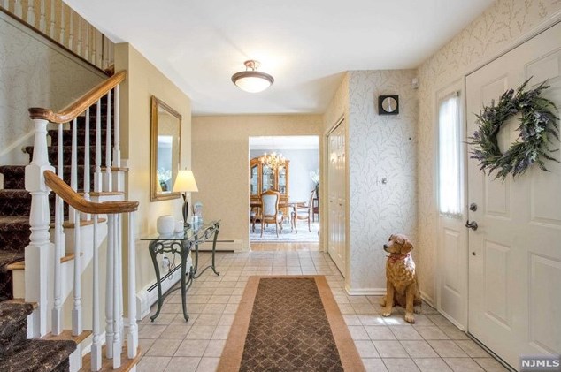 2 Virgil Rd, Norwood, NJ 07648