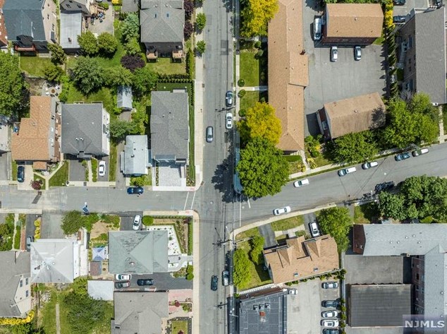 2400 5th St, West Fort Lee NJ  07024-7812 exterior