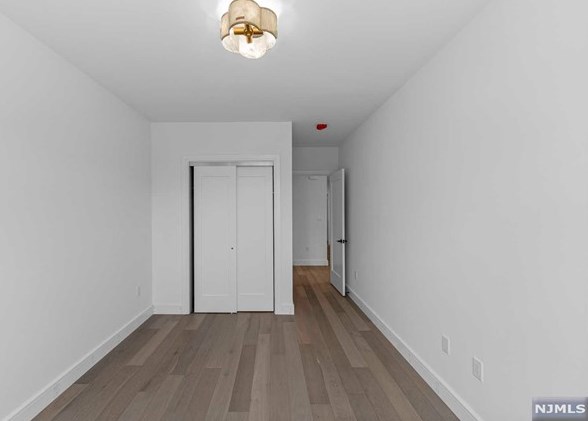 2400 5th St, West Fort Lee NJ  07024-7812 exterior