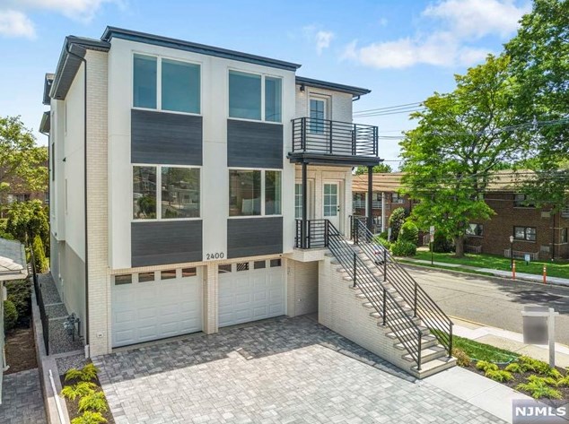 2400 5th St, West Fort Lee NJ  07024-7812 exterior