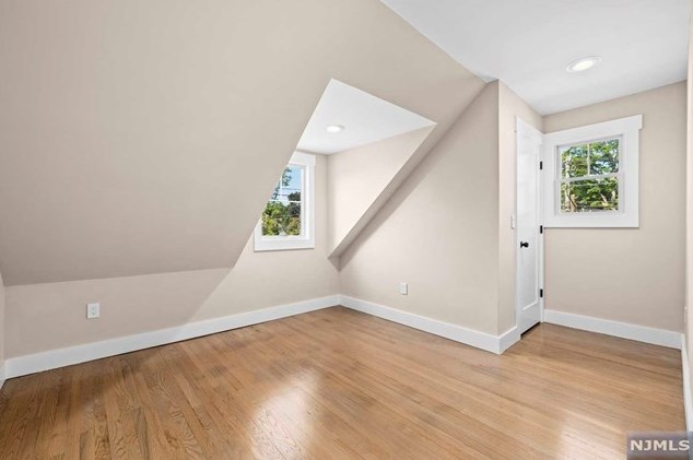 4 Sweetwood Ct, West Caldwell NJ  07006-7709 exterior