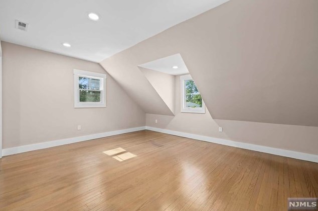 4 Sweetwood Ct, West Caldwell NJ  07006-7709 exterior