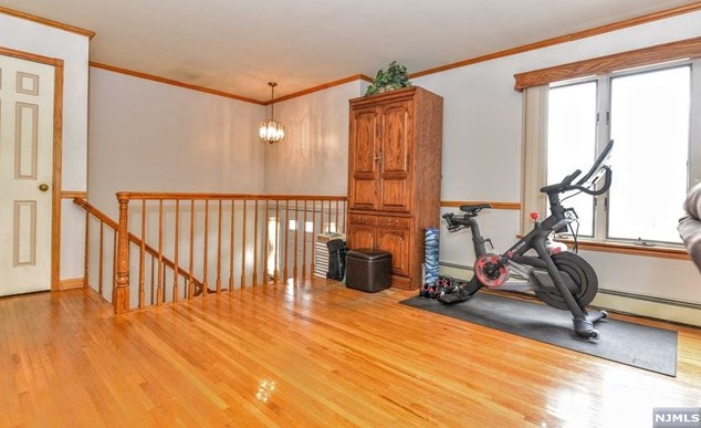 369 Kaplan Ave, Hackensack NJ  07601-1837 exterior