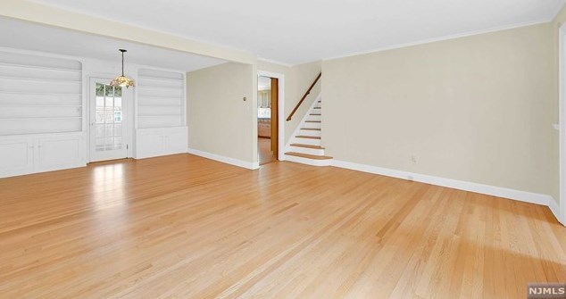 12 Glenwood St, Clifton NJ  07013-2604 exterior