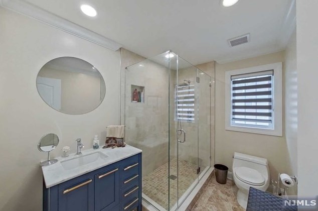 129 Palisade Ave, Emerson NJ  07630-1844 exterior