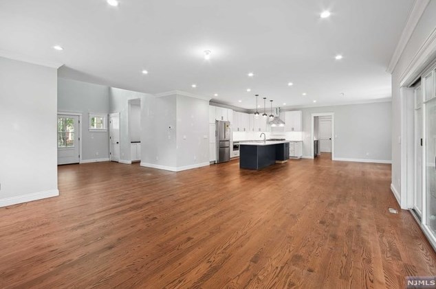 687 Burke St, Township Of Washington NJ  07676-3831 exterior
