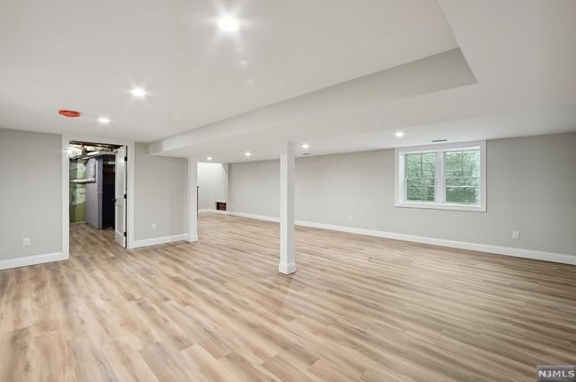 687 Burke St, Township Of Washington NJ  07676-3831 exterior