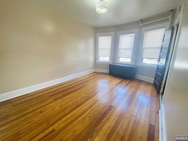 167 2nd St, Clifton NJ  07011-1666 exterior