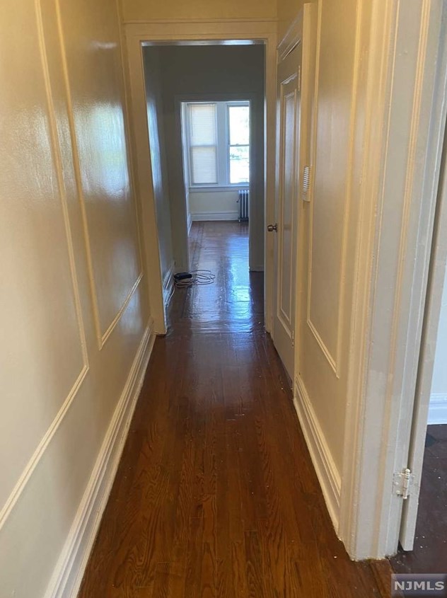 8 Monticello Ave, Newark NJ  07106-1524 exterior