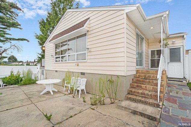 379 Washington Ave, Rutherford NJ  07070-1041 exterior