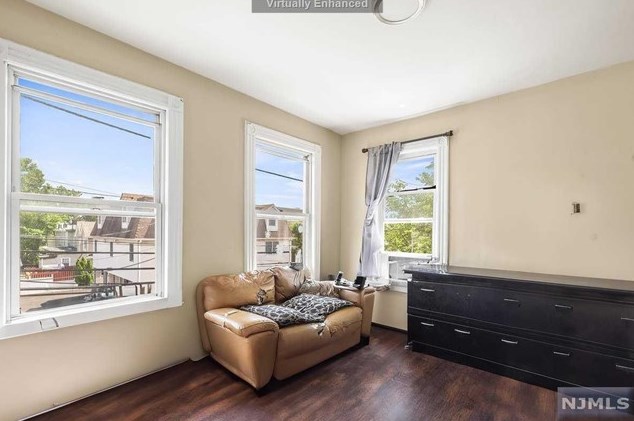 25 Franklin Pl, Rutherford NJ 07070-1707 exterior