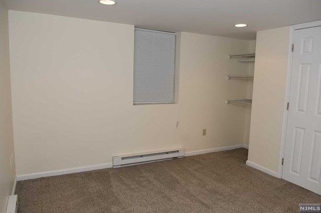 218 Kingsland Ave, Lyndhurst NJ  07071-2631 exterior
