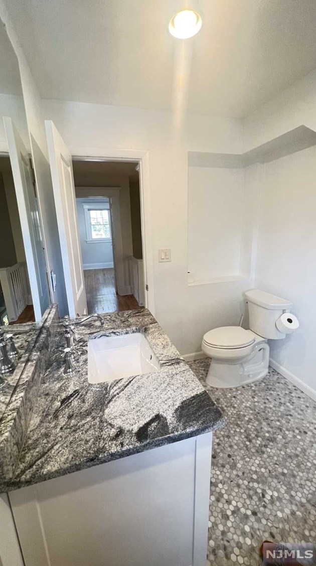 228 Washington Ave, Rutherford NJ  07070-1144 exterior