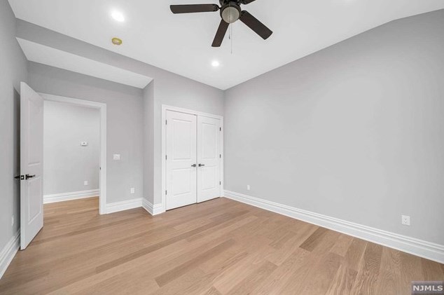 183 Cleenput Ter, Paramus NJ  07652-4438 exterior
