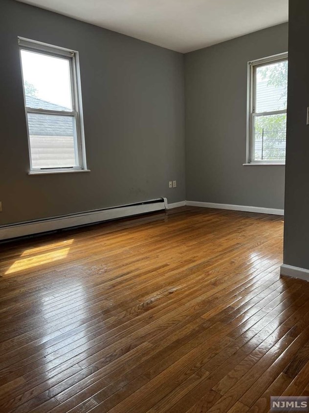 368 Avon Ave, Newark NJ  07108-1343 exterior