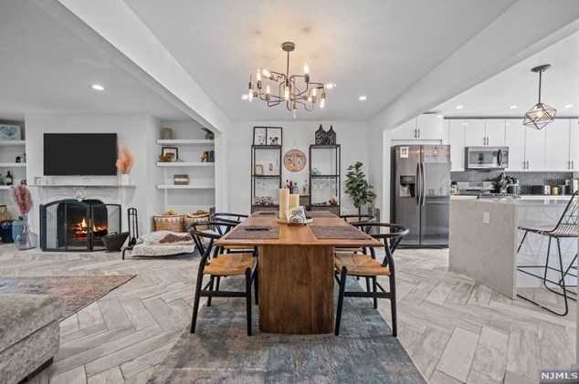 6 Holiday Ct, Westwood NJ  07675-5708 exterior