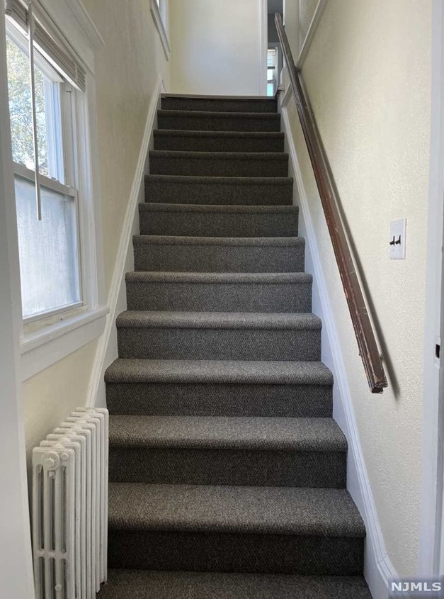 85 Summit St, Bergenfield NJ  07621-2111 exterior