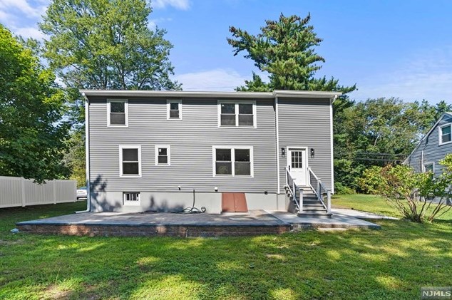 148 Valley Rd, Wayne NJ  07470-3949 exterior