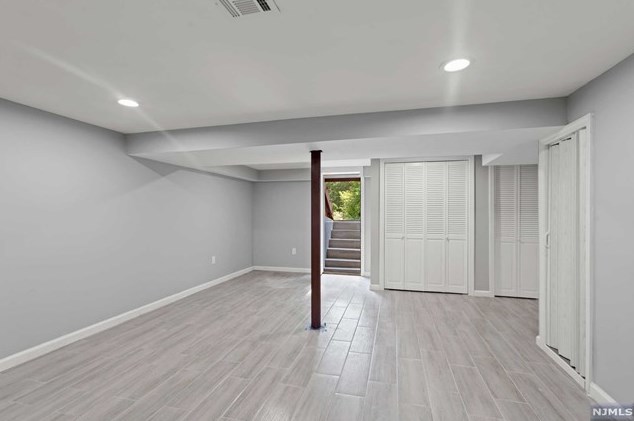 148 Valley Rd, Wayne NJ  07470-3949 exterior