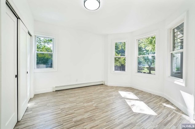 18 Shanley Ave, Newark NJ  07108-1604 exterior