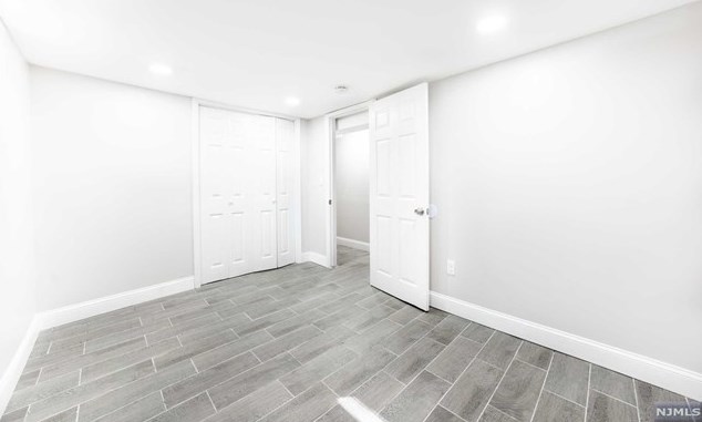 18 Shanley Ave, Newark NJ  07108-1604 exterior