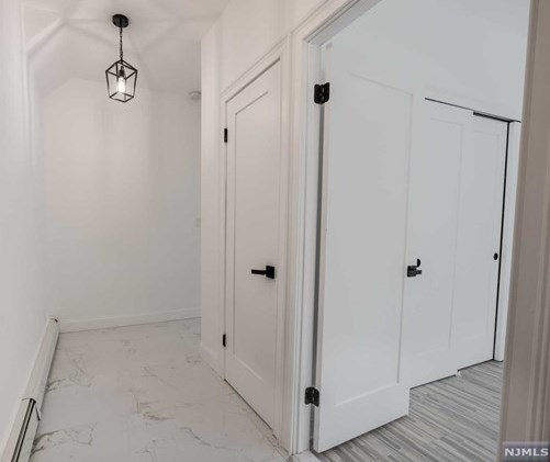 18 Shanley Ave, Newark NJ  07108-1604 exterior