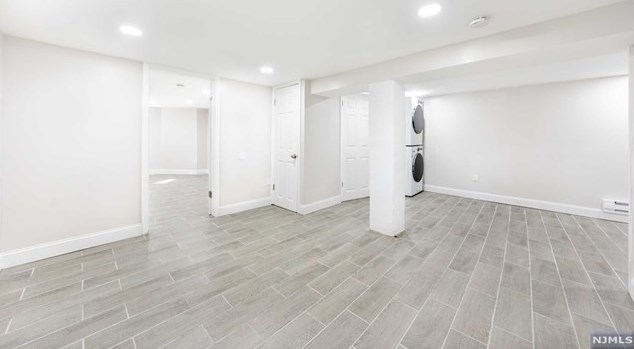 18 Shanley Ave, Newark NJ  07108-1604 exterior