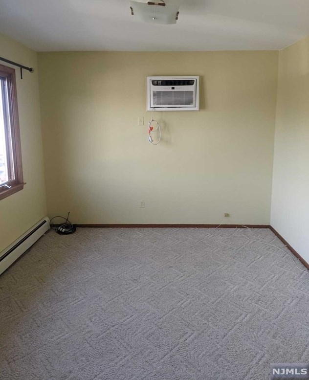 436 Taylor Ave, Hackensack NJ  07601-6509 exterior