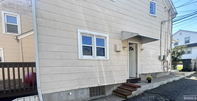 117 Prospect Ave, Bergenfield NJ  07621-1219 exterior