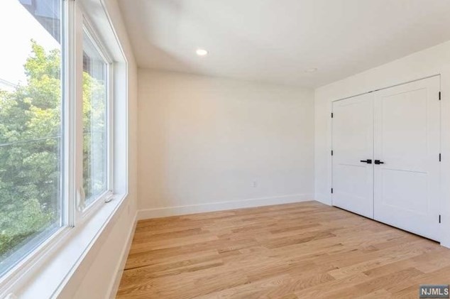 78 Chestnut St, Bergenfield NJ  07621-1432 exterior