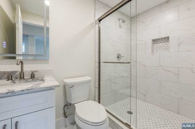 78 Chestnut St, Bergenfield NJ  07621-1432 exterior