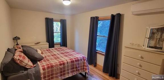 125 Upper Lakeview Ave, Skyline Lakes NJ  07456-2831 exterior