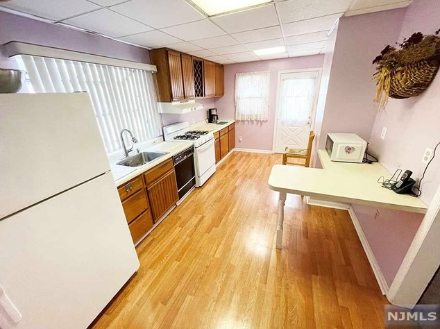 44 Jackson Ave, Rutherford NJ  07070-1006 exterior