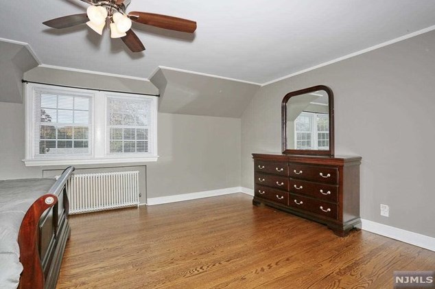 86 Chestnut St, Midland Pk NJ  07432-1514 exterior