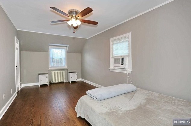 86 Chestnut St, Midland Pk NJ  07432-1514 exterior