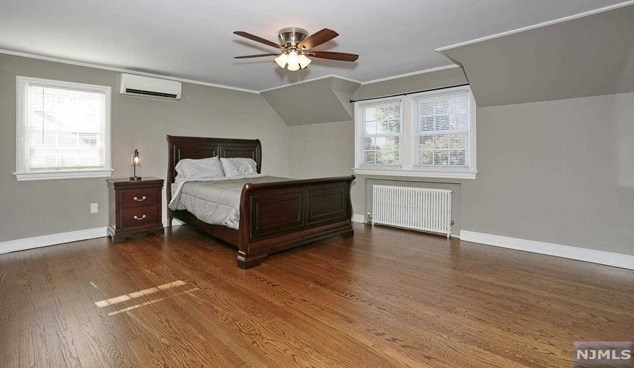 86 Chestnut St, Midland Pk NJ  07432-1514 exterior