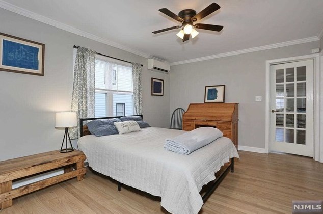 86 Chestnut St, Midland Pk NJ  07432-1514 exterior