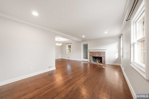 3 Cameron Rd, Tenafly NJ  07670-2518 exterior