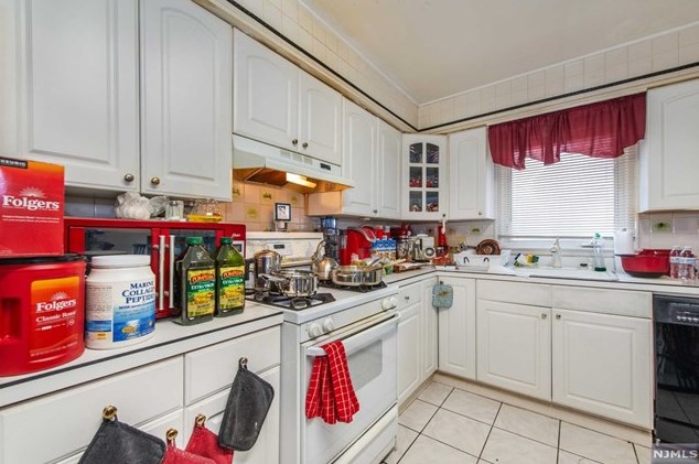 115 Spring St, Passaic Park NJ 07055-5506 exterior